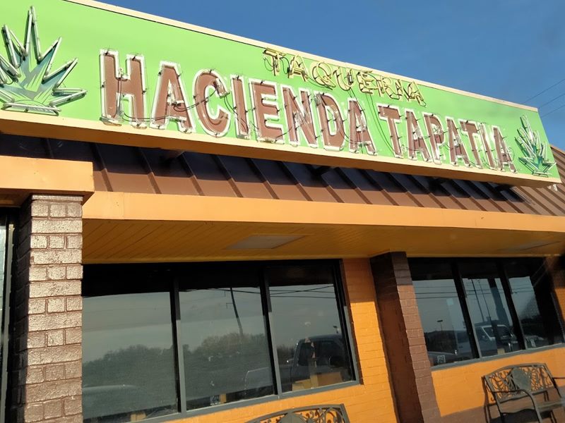 Taqueria Hacienda Tapatia exterior